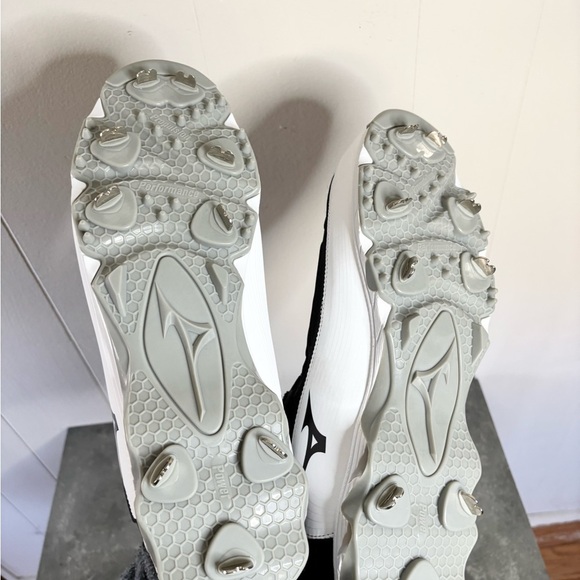 Mizuno Men's Ambition 3 Mid 9-Spike Baseball Cleats size 15 men’s new black - Picture 7 of 8